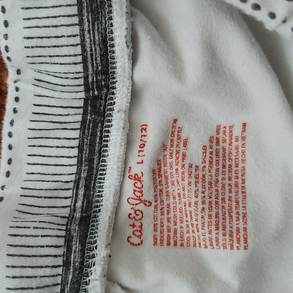 Patterned shirt with built-in shorts - Picture 2 of 4